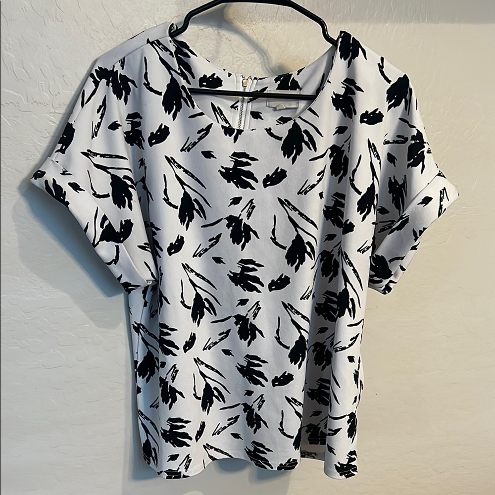 Melloday Black and White Floral Blouse